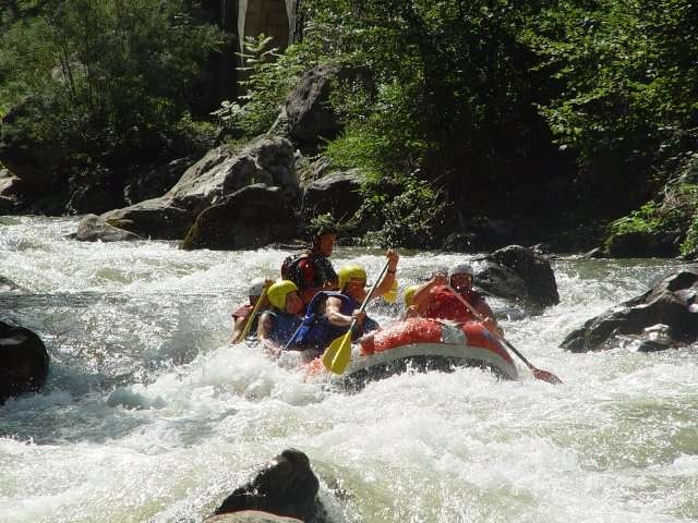 Rafting en familia en el Aude 